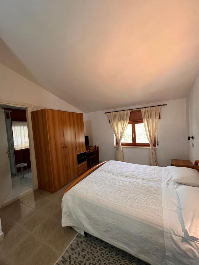 Hotel La Capannina Аритцо Экстерьер фото