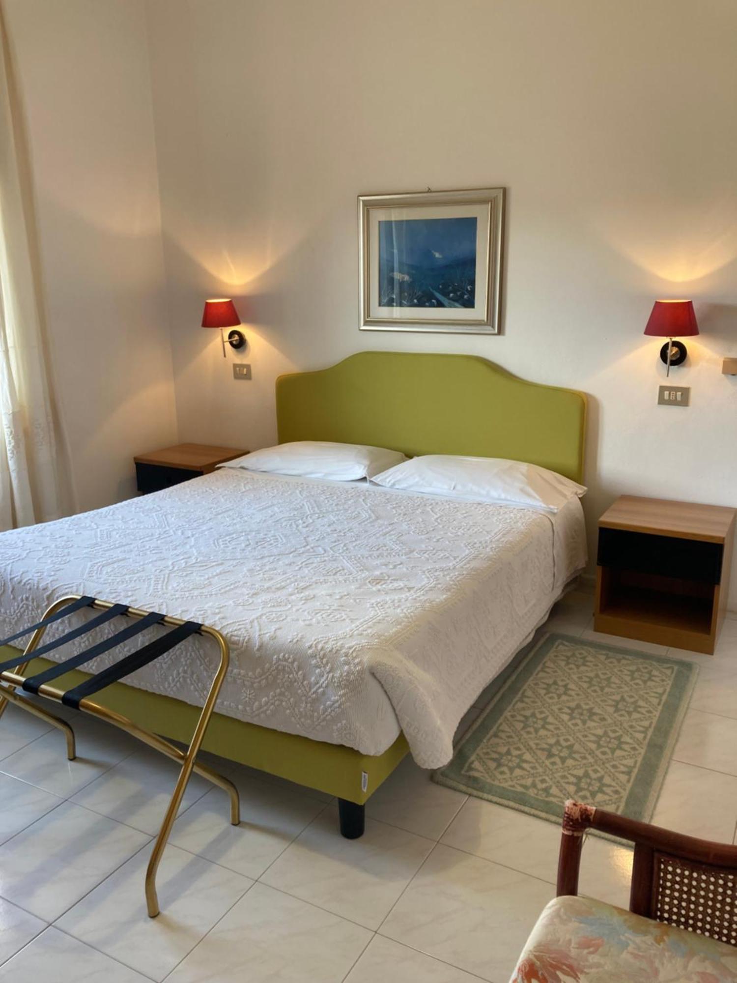 Hotel La Capannina Аритцо Экстерьер фото